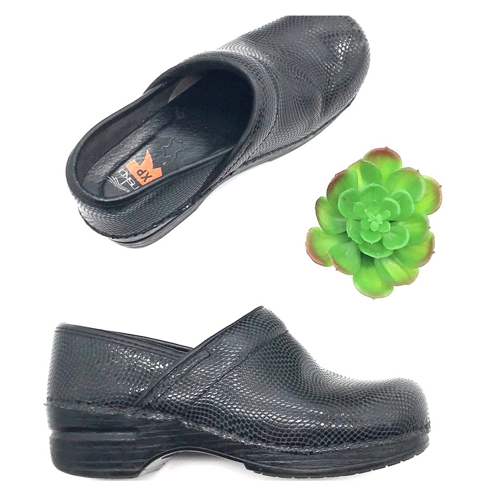 Dansko size 6 / euro 36 black